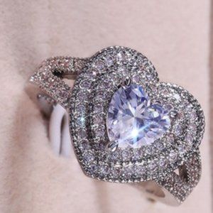 Beautiful Women's Huge Silver Love Heart Shaped Solitaire Ring